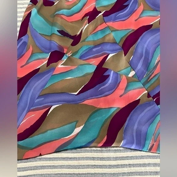 Multicolor Abstract Tunic - Picture 10 of 12